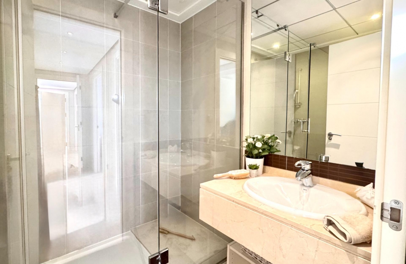 Resale - Villa - Orihuela - Las Colinas Golf