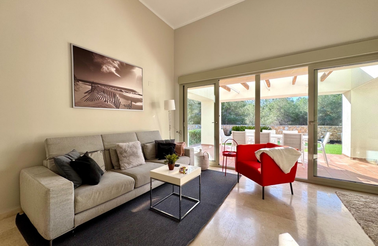 Resale - Villa - Orihuela - Las Colinas Golf