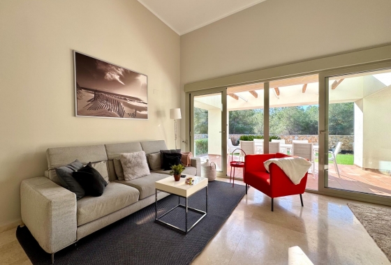 Resale - Villa - Orihuela - Las Colinas Golf