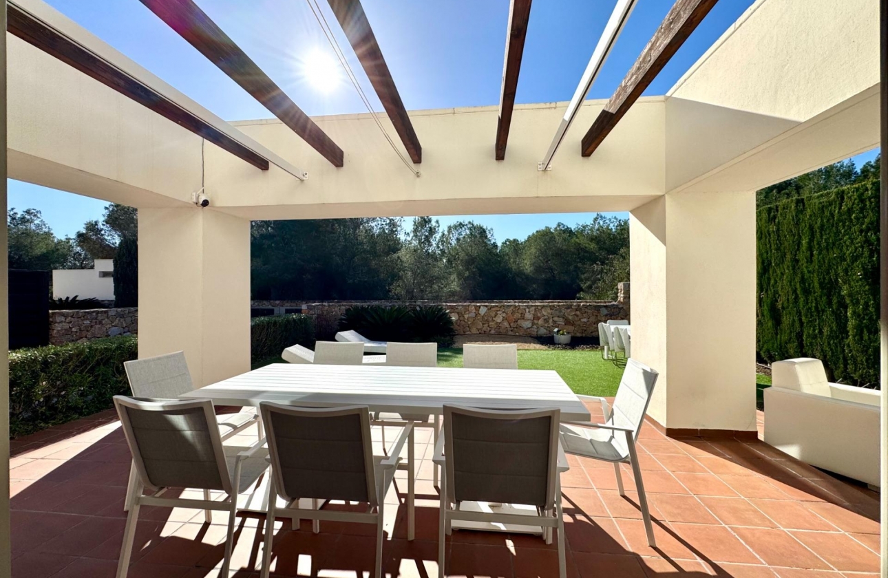 Resale - Villa - Orihuela - Las Colinas Golf