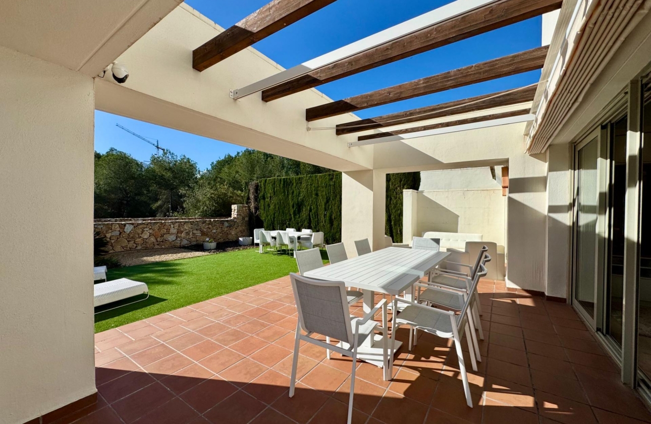 Resale - Villa - Orihuela - Las Colinas Golf