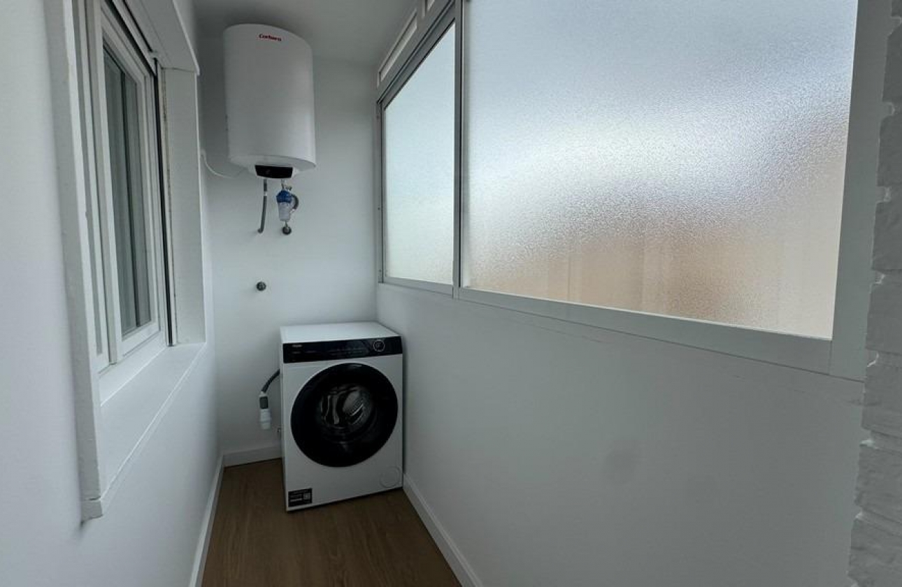 Resale - Apartment - Torrevieja - Punta prima