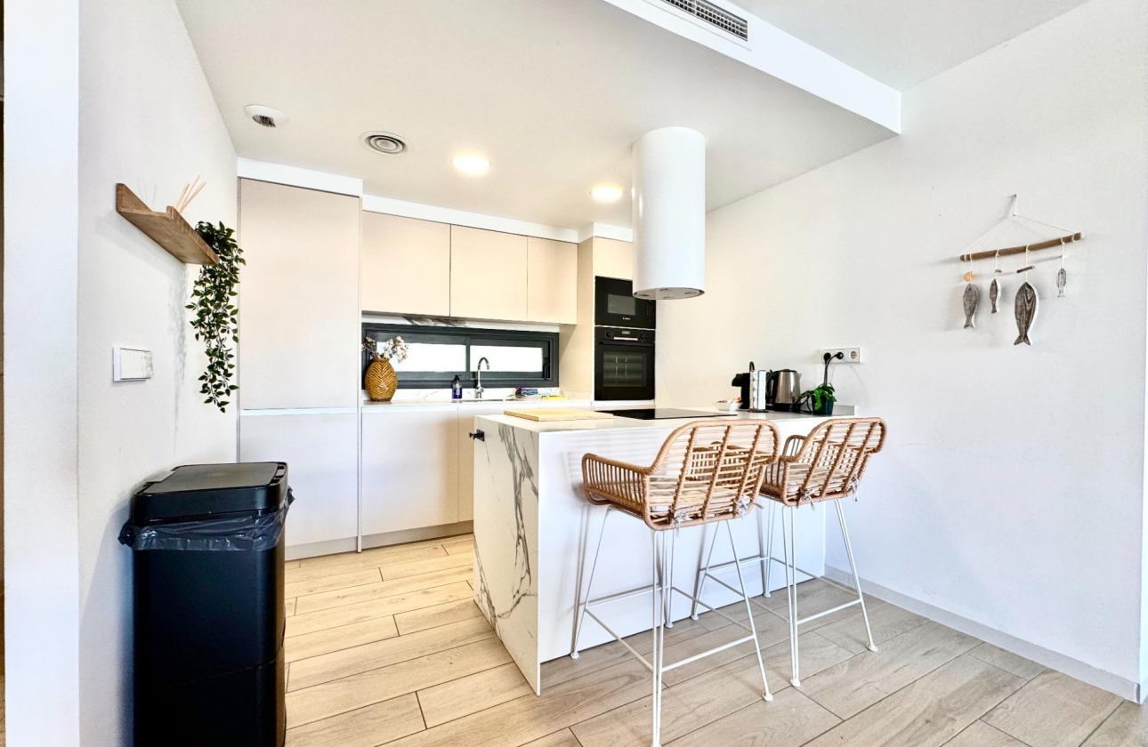 Resale - Apartment - Los Alcázares - Dolores de Pacheco-Santa Rosalía