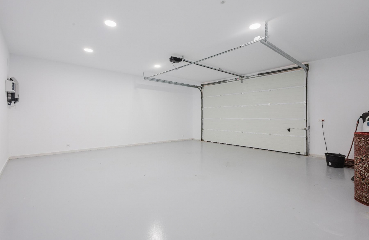 Resale - Villa - Orihuela Costa - Las Colinas Golf