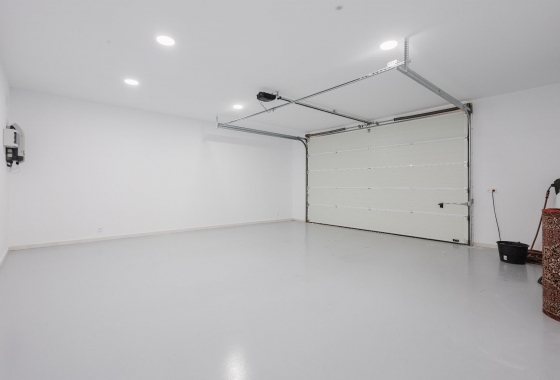 Resale - Villa - Orihuela Costa - Las Colinas Golf