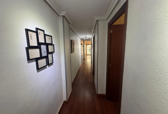 Resale - Apartment - Torrevieja - Playa del Acequión