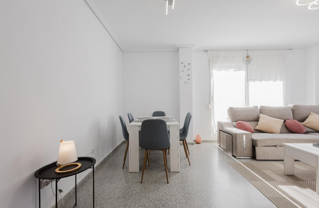 Wiederverkauf - Wohnung - San Miguel de Salinas