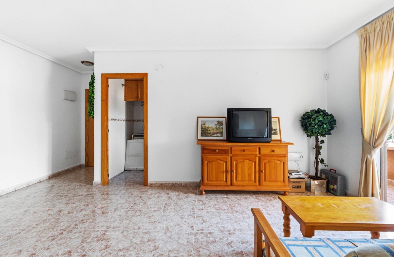 Resale - Apartment - Torrevieja - Playa de los Locos