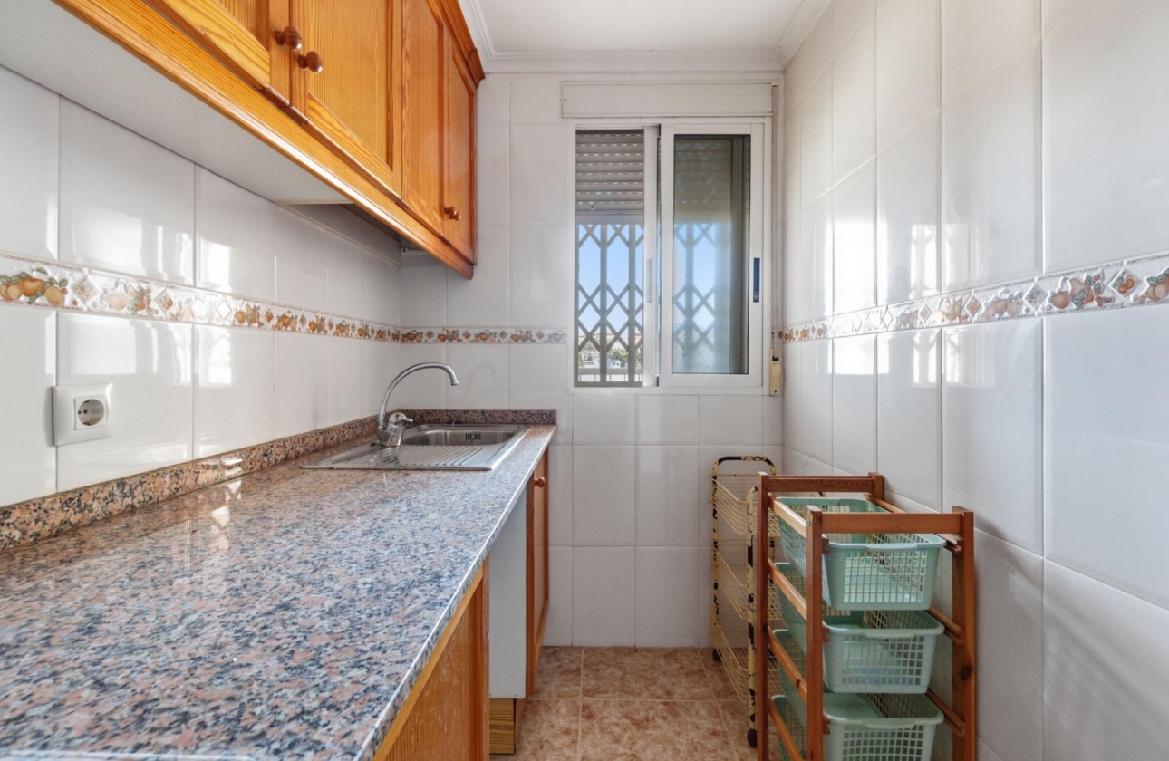 Resale - Apartment - Torrevieja - Playa de los Locos