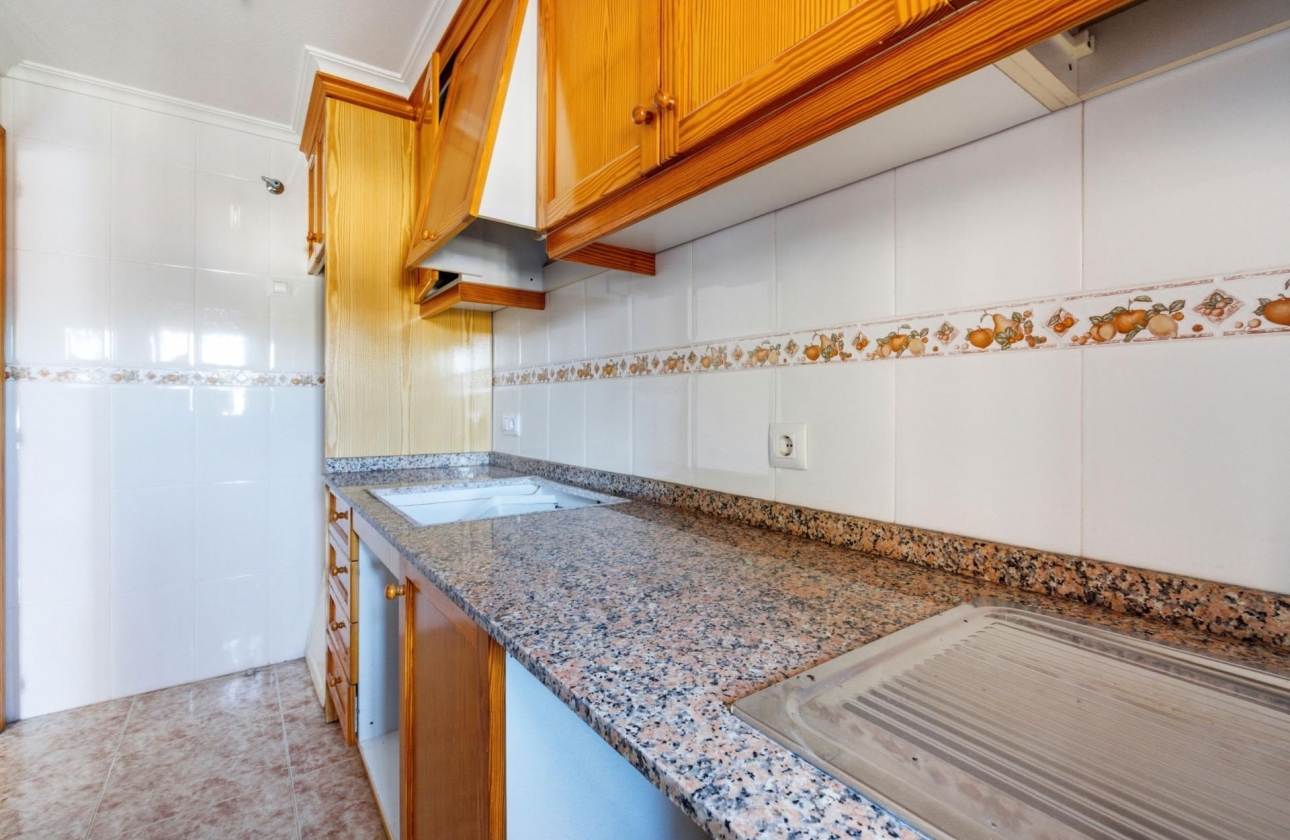 Resale - Apartment - Torrevieja - Playa de los Locos
