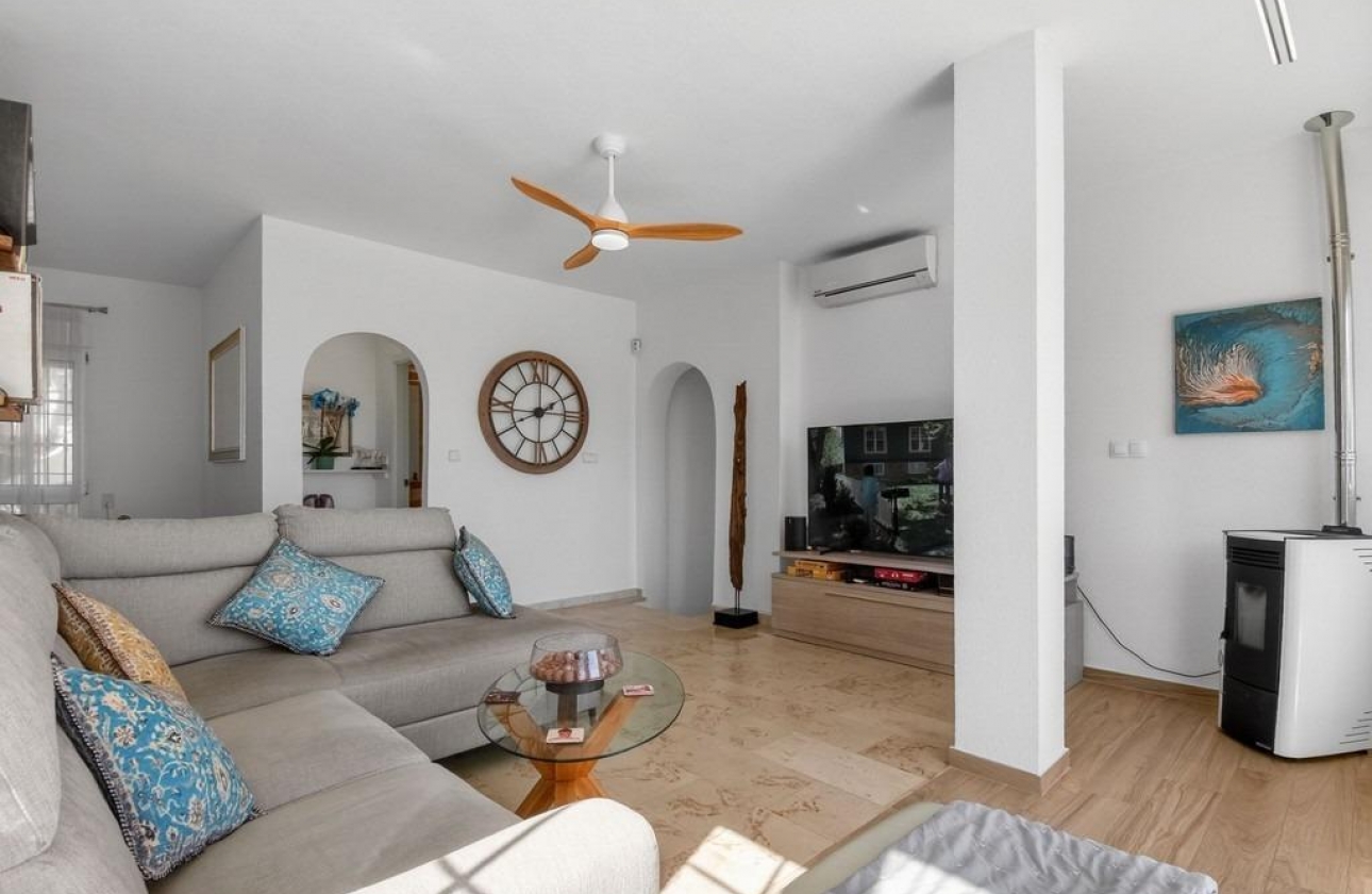 Resale - Villa - Orihuela Costa - Las Ramblas