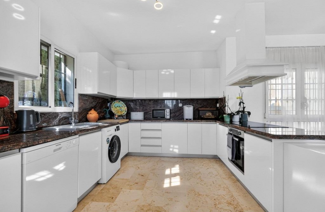 Resale - Villa - Orihuela Costa - Las Ramblas