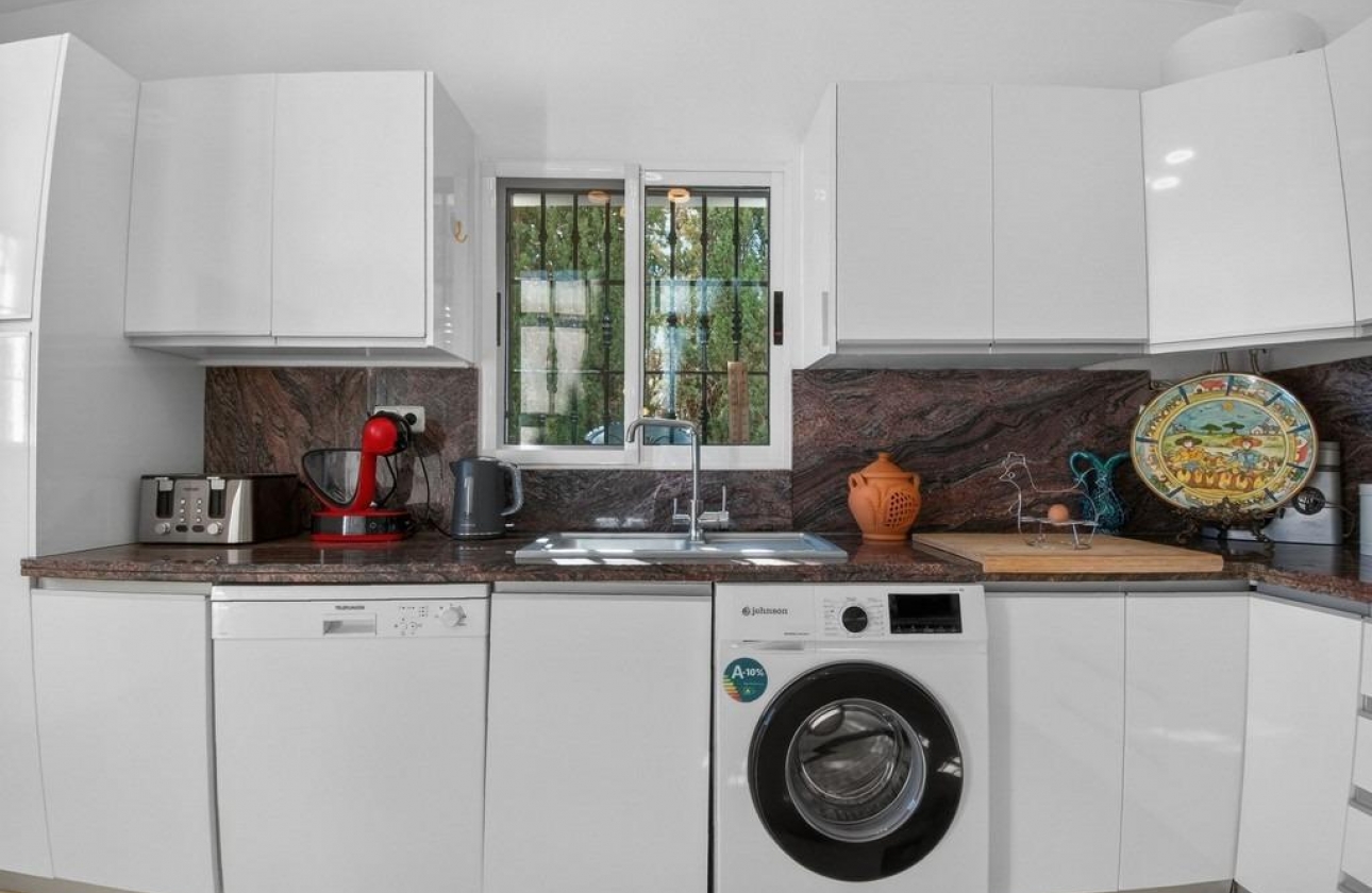 Resale - Villa - Orihuela Costa - Las Ramblas