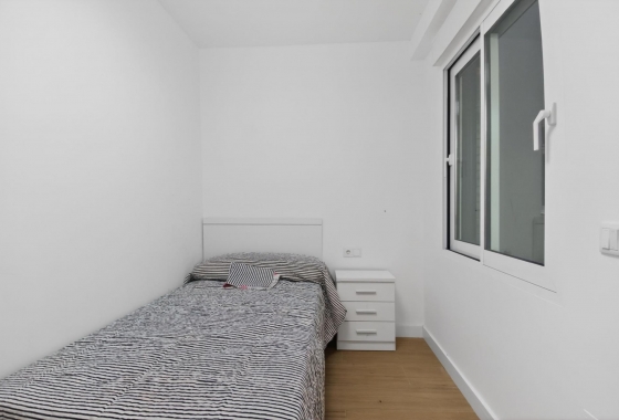 Resale - Apartment - Torrevieja - Playa del cura