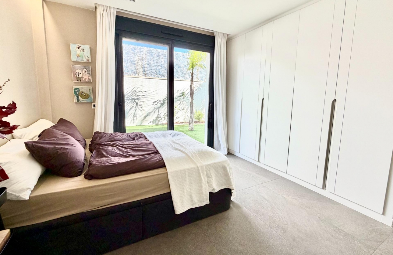 Reventa - Villa - San Miguel de Salinas - Bellavista