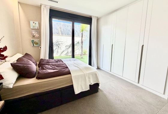 Reventa - Villa - San Miguel de Salinas - Bellavista