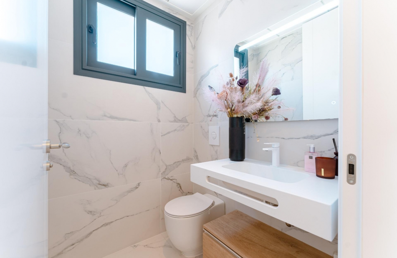 Reventa - Villa - San Miguel de Salinas - Bellavista