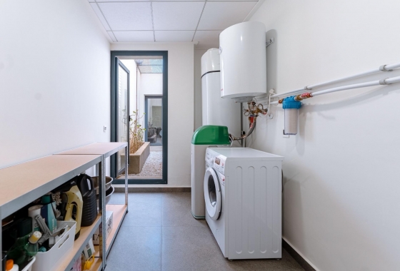 Reventa - Villa - San Miguel de Salinas - Bellavista