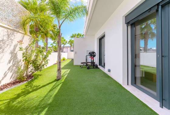 Reventa - Villa - San Miguel de Salinas - Bellavista