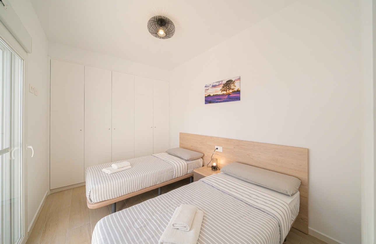 Resale - Villa - Avileses