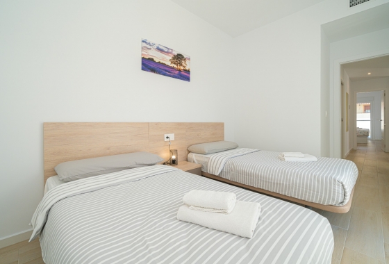 Resale - Villa - Avileses