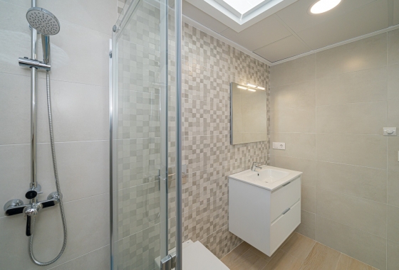 Resale - Villa - Avileses