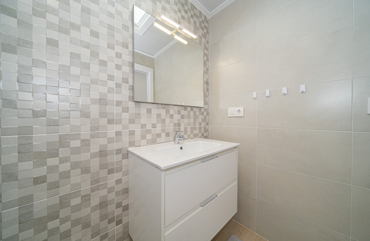 Resale - Villa - Avileses