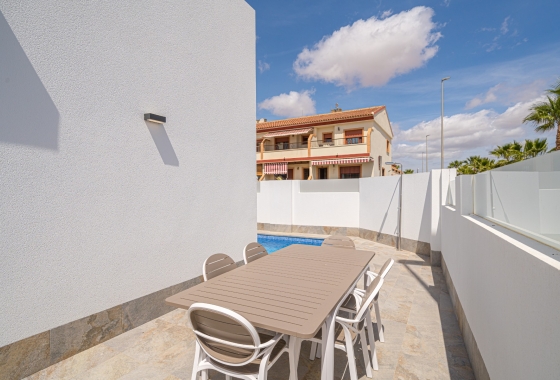 Resale - Villa - Avileses