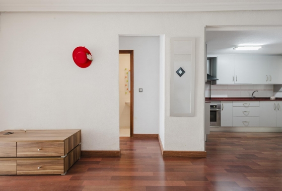 Resale - Apartment - Torrevieja - Playa del Acequión