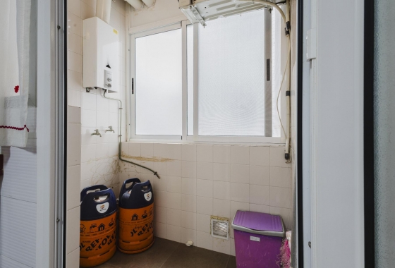 Resale - Apartment - Torrevieja - Playa del Acequión