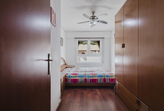 Resale - Apartment - Torrevieja - Playa del Acequión