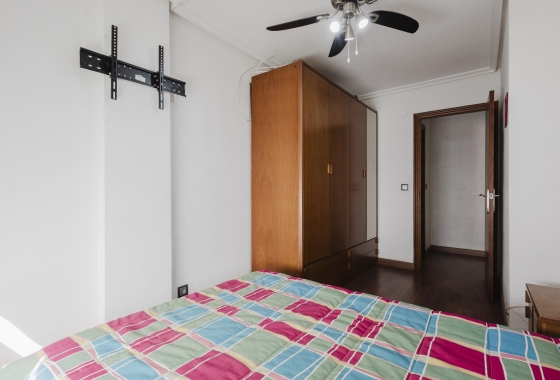 Resale - Apartment - Torrevieja - Playa del Acequión