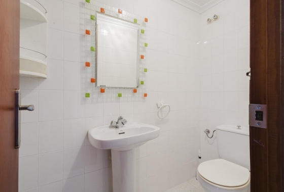 Resale - Apartment - Torrevieja - Playa del Acequión