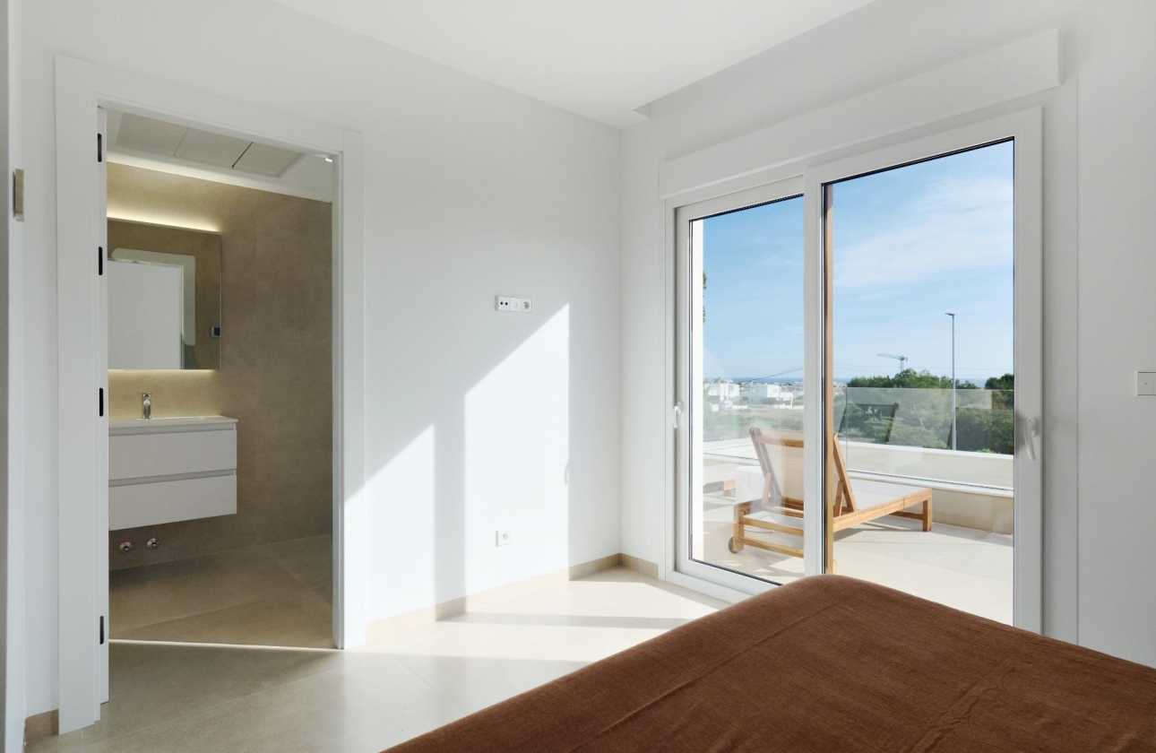 Resale - Villa - Orihuela Costa - Lomas de Don Juan