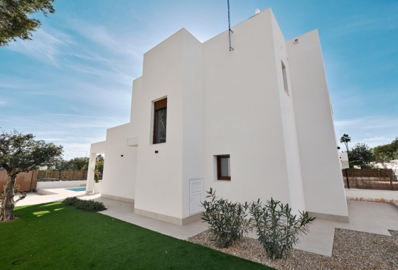 Resale - Villa - Orihuela Costa - Lomas de Don Juan