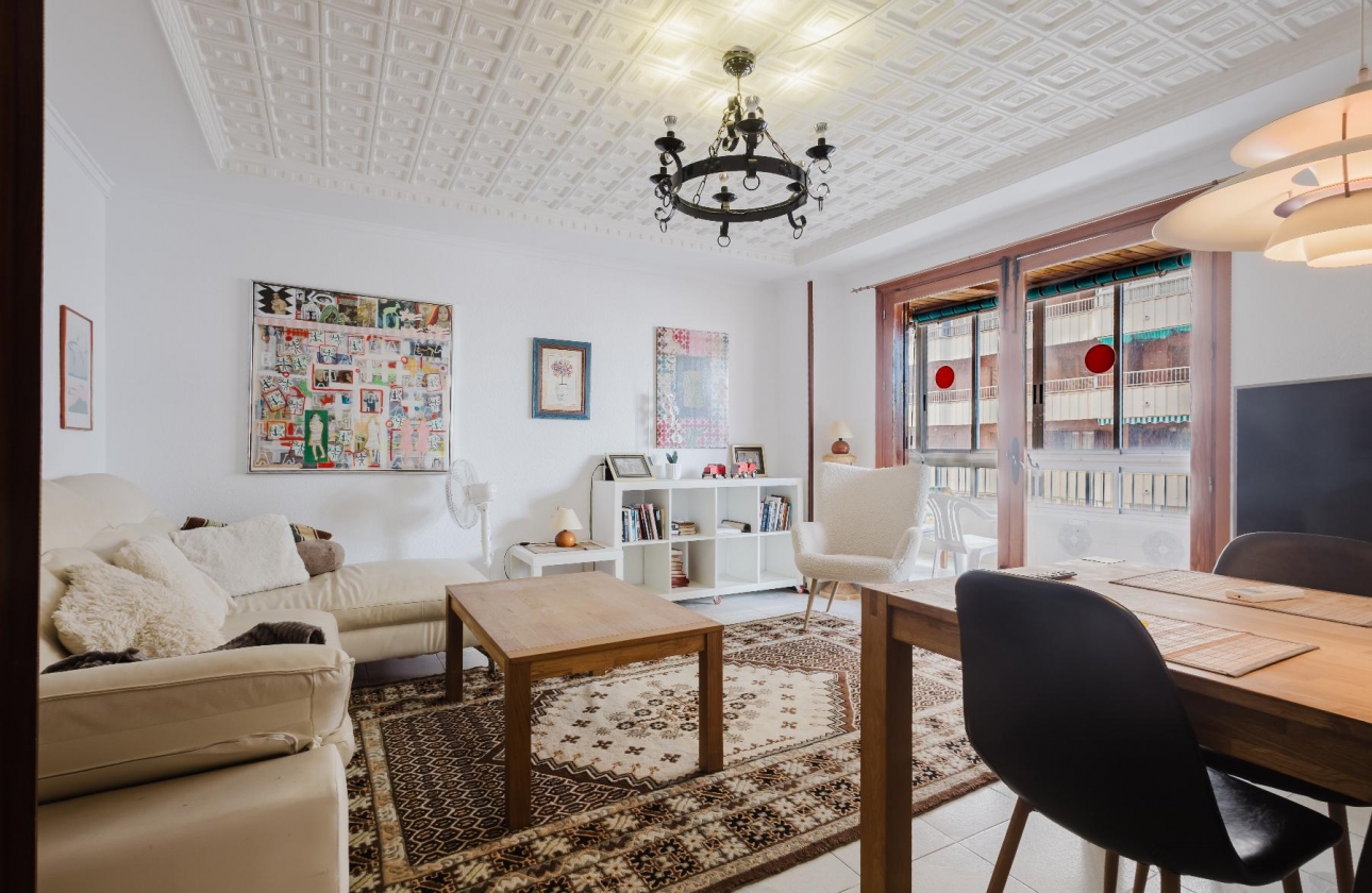 Resale - Apartment - Torrevieja - Playa del Acequión