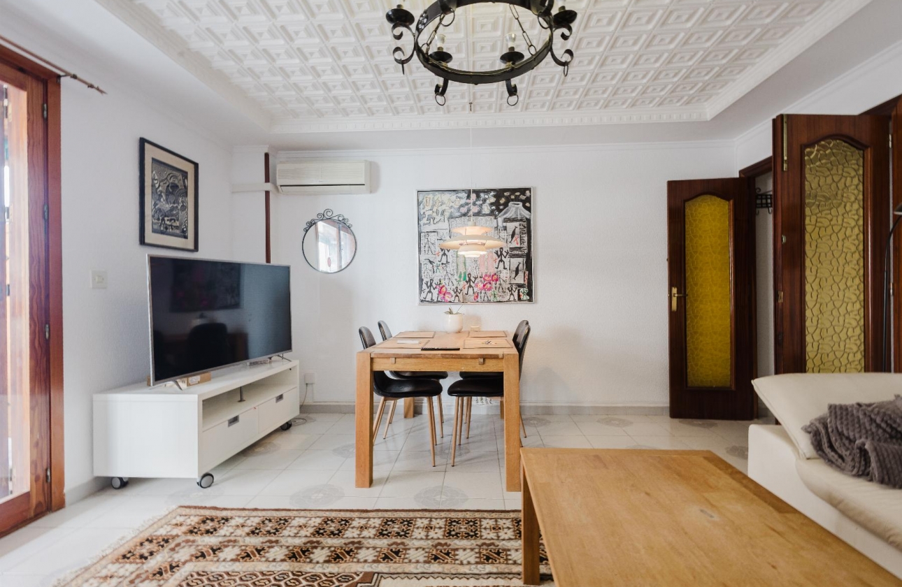 Resale - Apartment - Torrevieja - Playa del Acequión