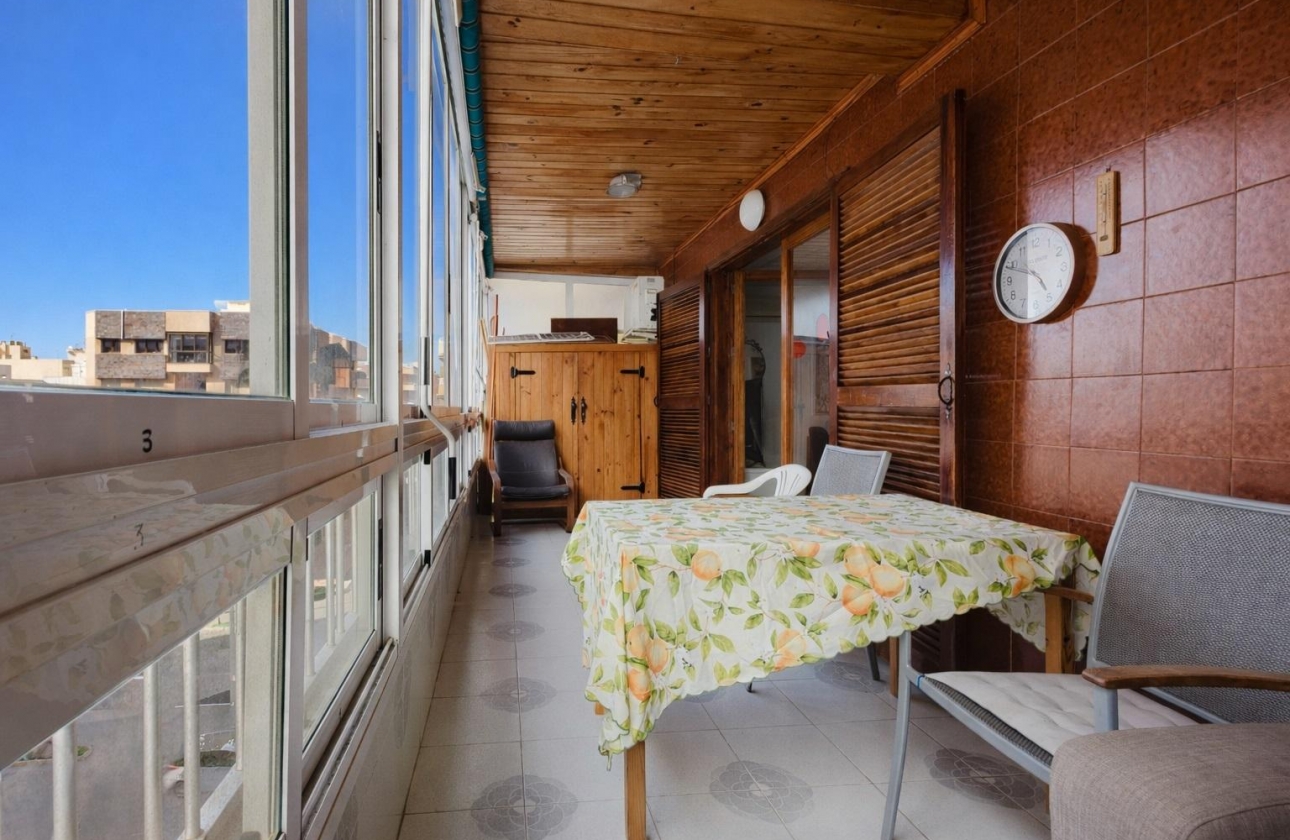 Resale - Apartment - Torrevieja - Playa del Acequión