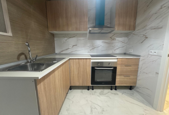 Resale - Apartment - Torrevieja - Muelle Pesquero