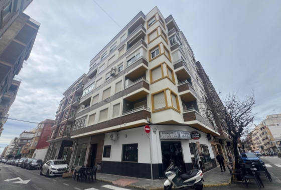 Resale - Apartment - Torrevieja - Muelle Pesquero