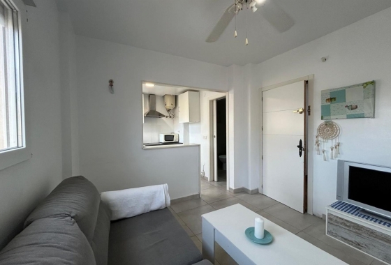 Resale - Apartment - Torrevieja - PLAYA NAUFRAGOS