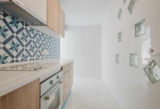 Resale - Apartment - Torrevieja - Playa del Acequión