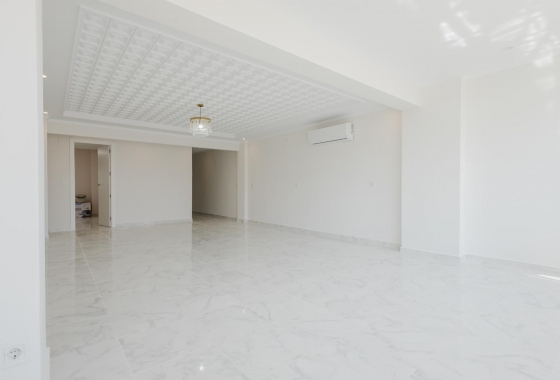 Resale - Apartment - Torrevieja - Playa del Acequión