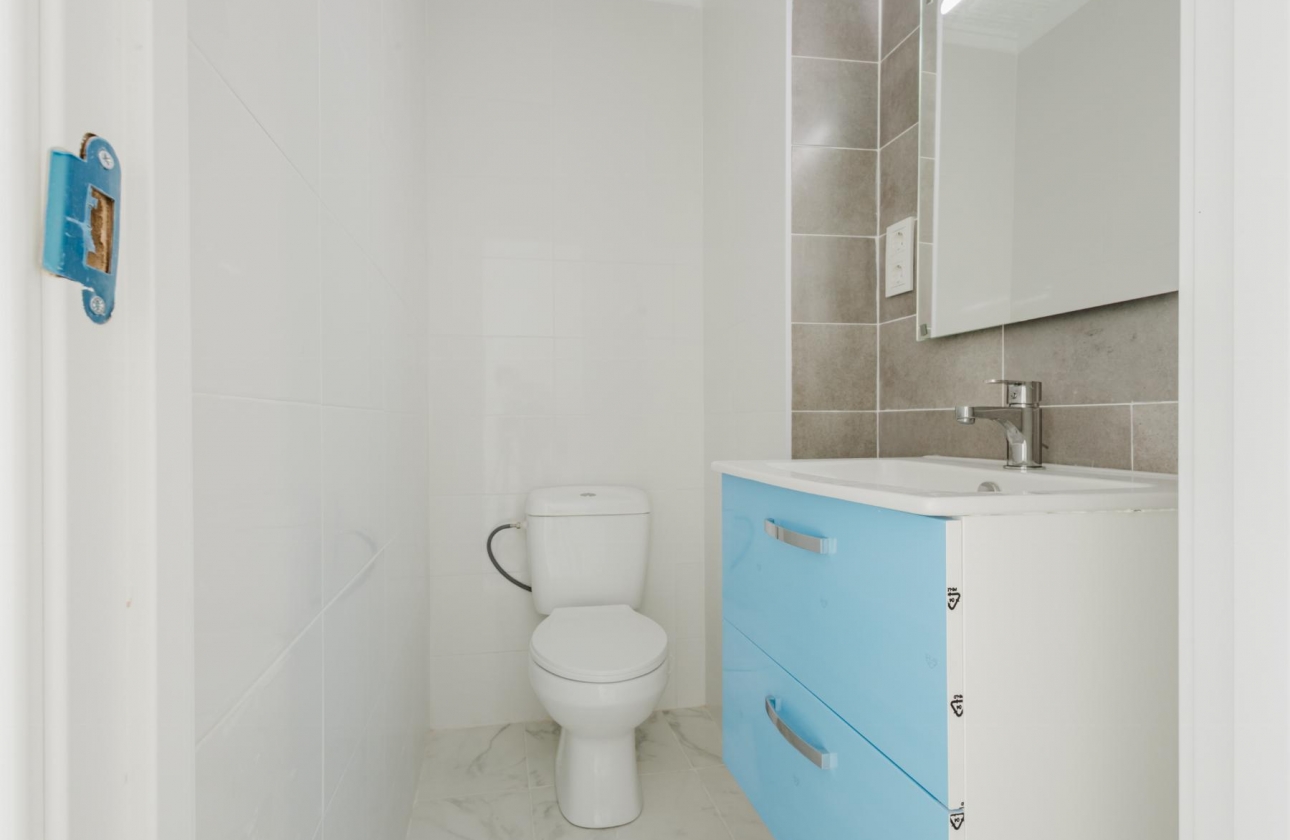 Resale - Apartment - Torrevieja - Playa del Acequión