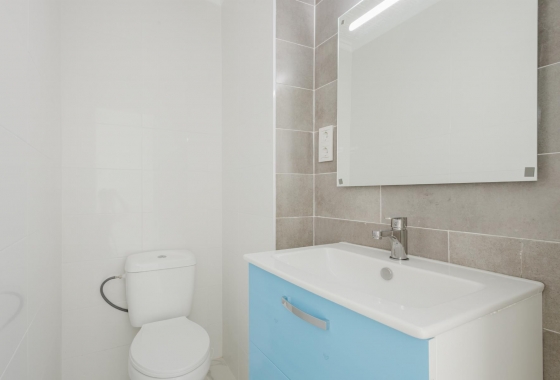 Resale - Apartment - Torrevieja - Playa del Acequión