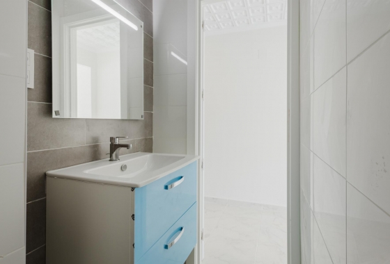 Resale - Apartment - Torrevieja - Playa del Acequión