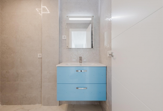 Resale - Apartment - Torrevieja - Playa del Acequión