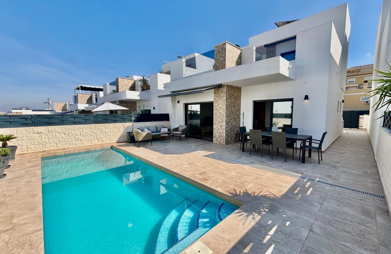 Resale - Villa - Benijofar - Pueblo 4