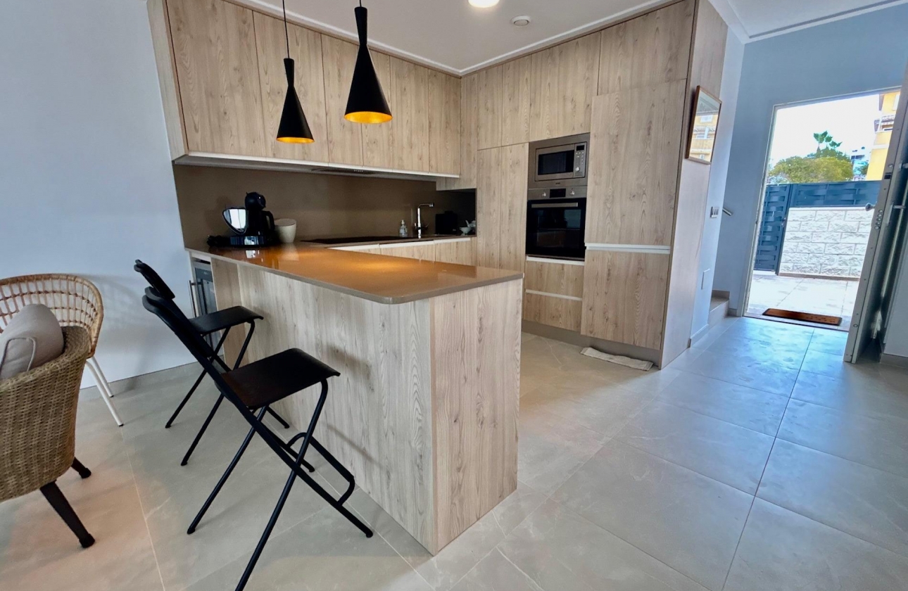 Resale - Villa - Benijofar - Pueblo 4