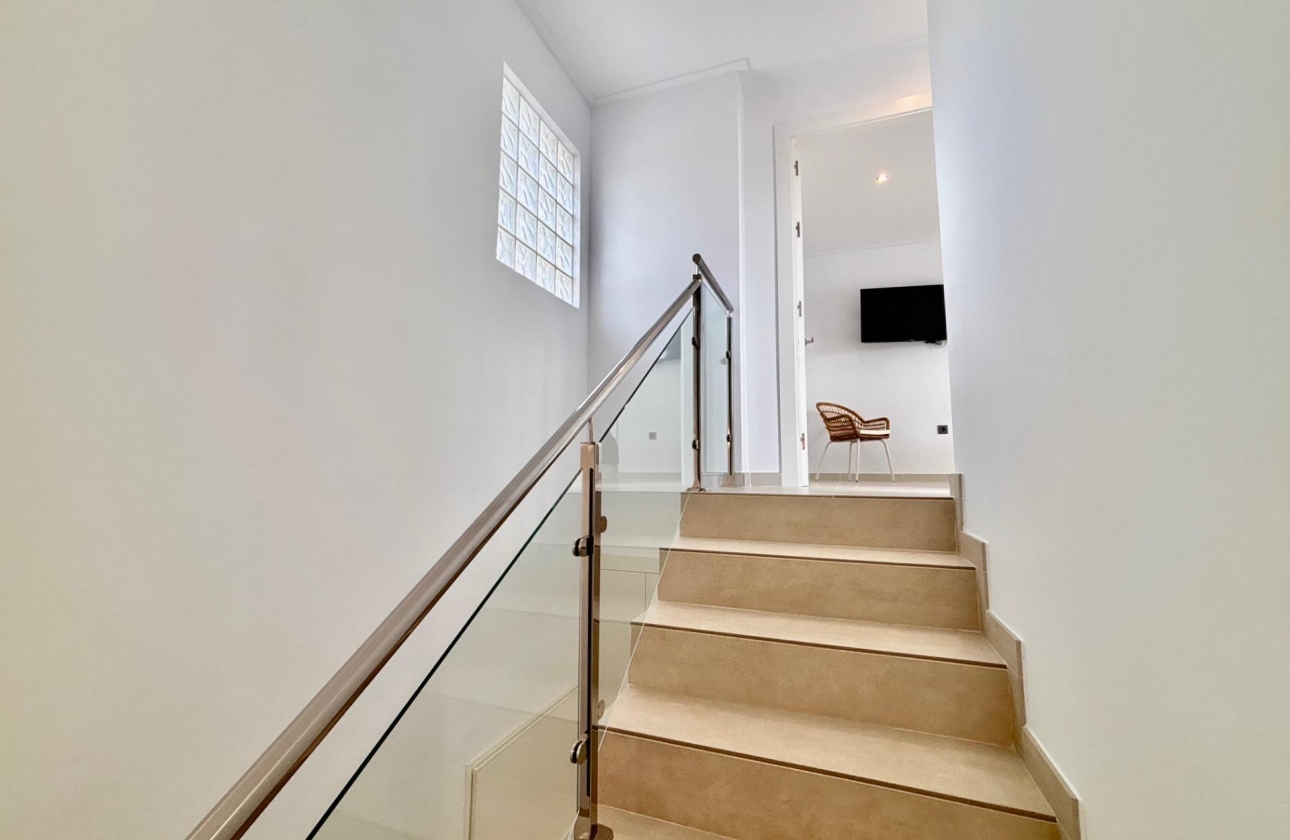 Resale - Villa - Benijofar - Pueblo 4